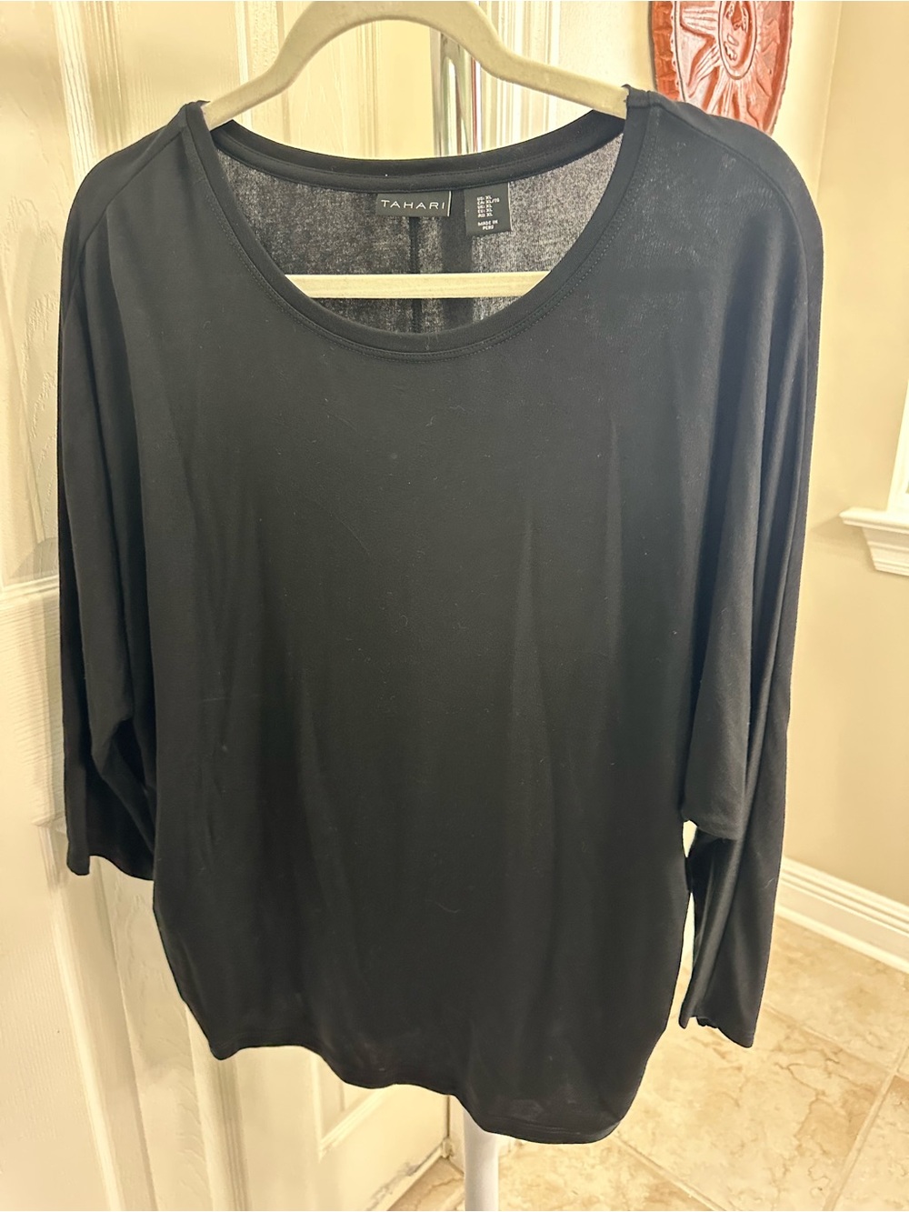 Tahari Black Long Sleeve, Drapery Sleeves, Lightweight, XL Blouse